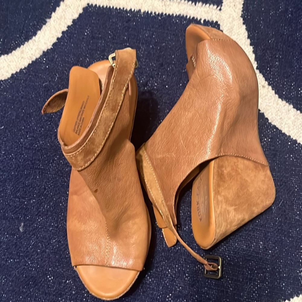 Kork-Ease Womens Berit Wedge Leather Sandal Sleek Classic Heel! Size 9